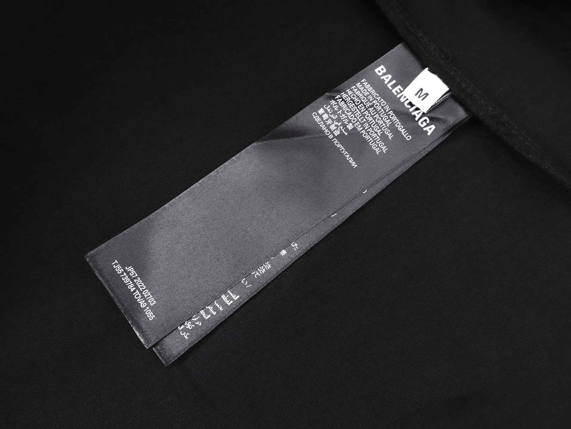 【 . Quality】BALENCI*GA/ .SS 26 New Arrival 。 LOGO T 。 Retro 。 . Authentic 。 ！ ZP 。 260 ， . ， ， 。 。 ， 。 OS . Same Style ：BL 263790 ：Black，White Size：XS S M L